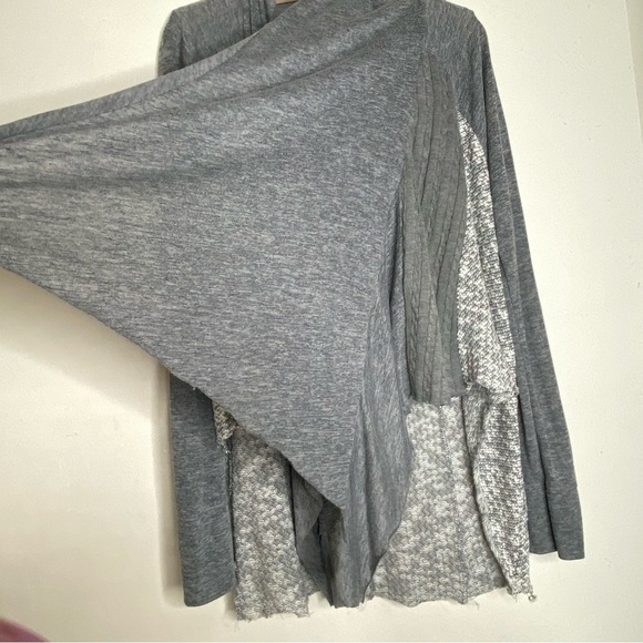 TINY gray white open waterfall hi low raw hem cardigan - Picture 4 of 10